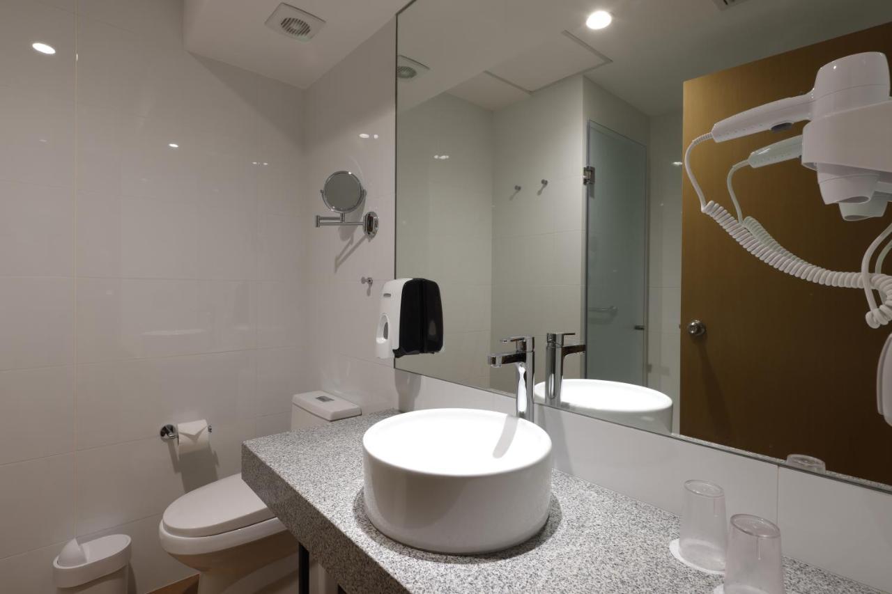 فندق Casa Andina Standard Benavides ليما المظهر الخارجي الصورة